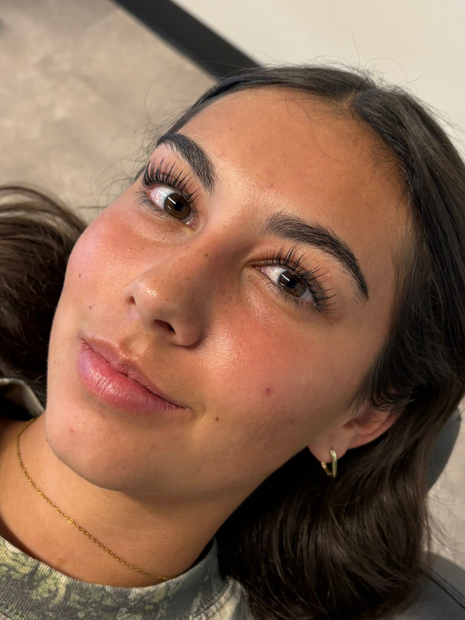 Close-up of a client’s lashes from the Mrakki studio collection